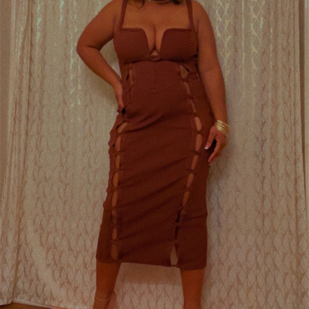 Brown dress